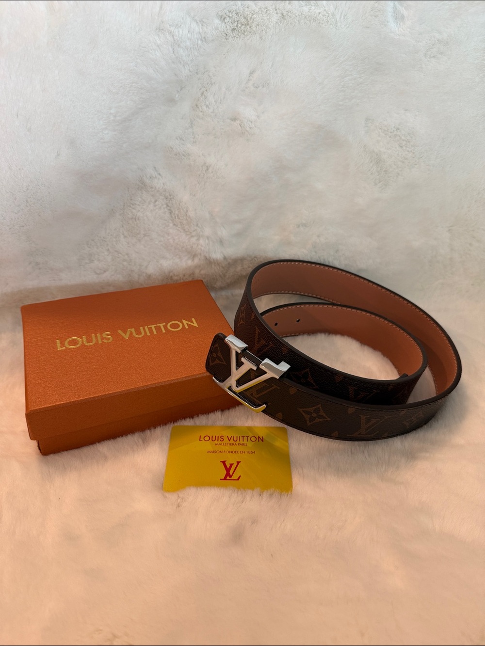 NWOT Source Unknown Dark Brown Monogram Belt with Silver LV-Style Buckle